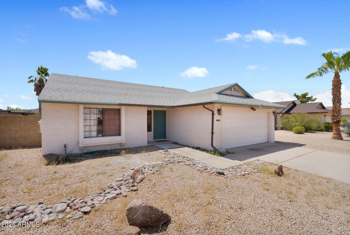 Property Photo:  1639 E Aire Libre Avenue  AZ 85022 
