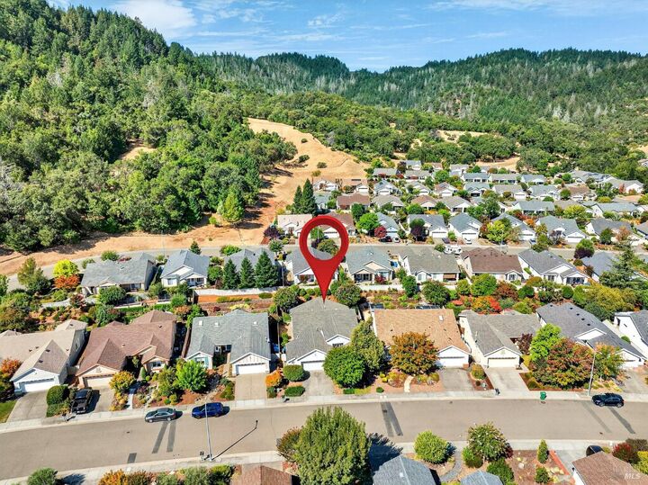Property Photo: 213 Albany Street CA 95425