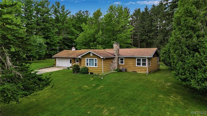 Property Photo: 1455 Center Street NY 14052