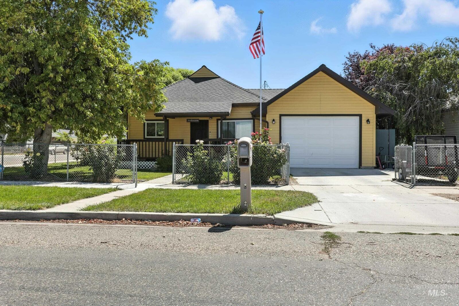 Property Photo: 128 12th Ave N ID 83687-3952