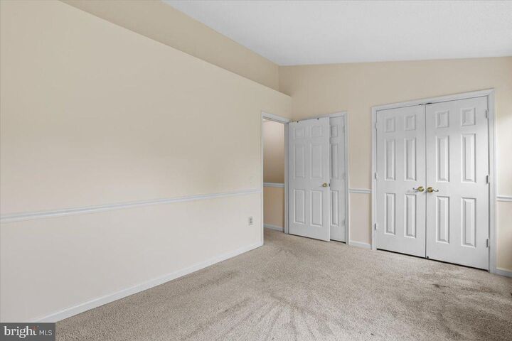 Property Photo: 6511 Old Carriage Lane VA 22315