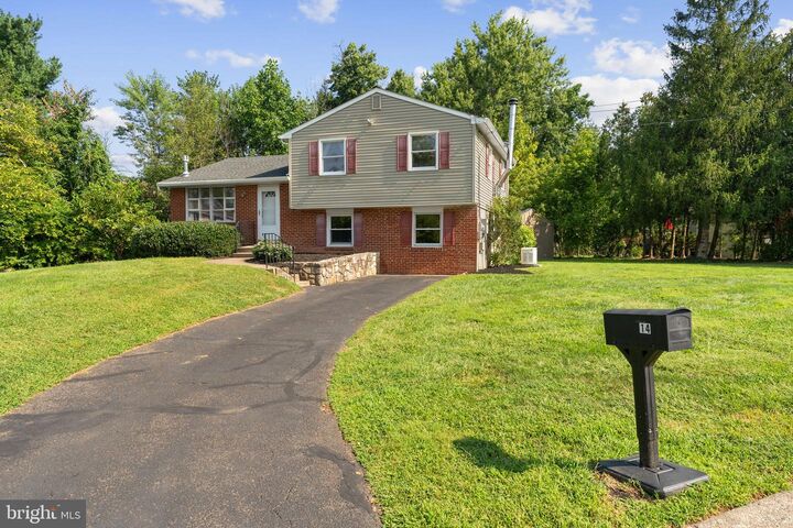 Property Photo: 14 Broadale Road PA 18901
