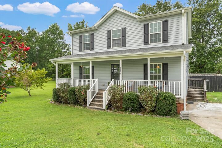 Property Photo: 2374 Genes Loop NC 28655