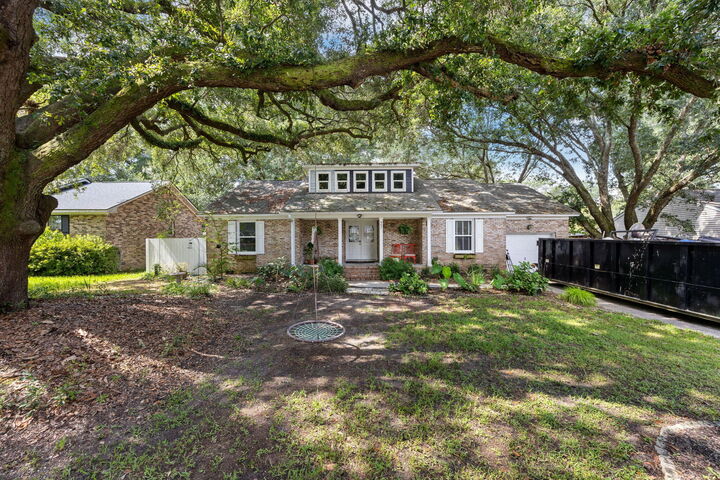 Property Photo: 957 Sea Gull Drive SC 29464
