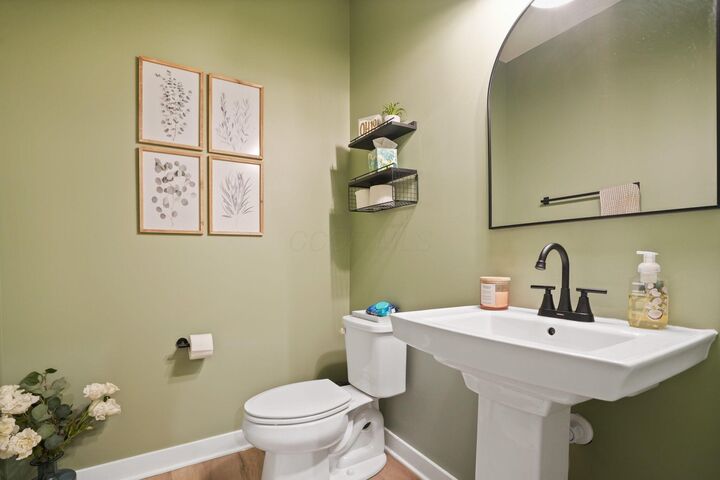 Property Photo: 747 Windley Court OH 43015
