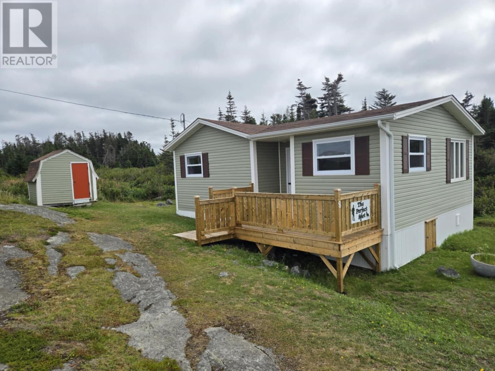 Property Photo:  8 Main Road Road  NL A0G 4H0 