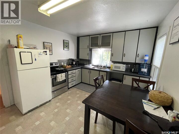 Property Photo: 407 3rd Street E SK S9X 1H7