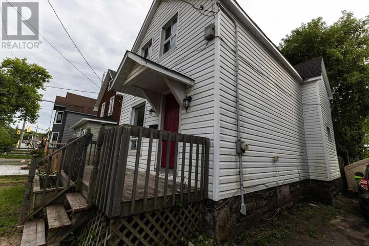 Photo de la propriété:  55 Grosvenor Ave  ON P6B 2L8 