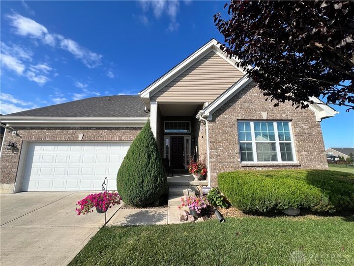 Property Photo: 1678 Sunset Canyon Court OH 45324
