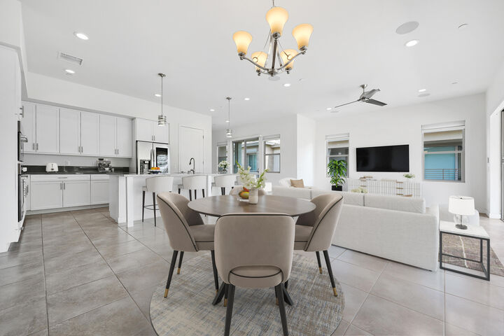 Property Photo:  803 Retreat Circle  CA 92260 