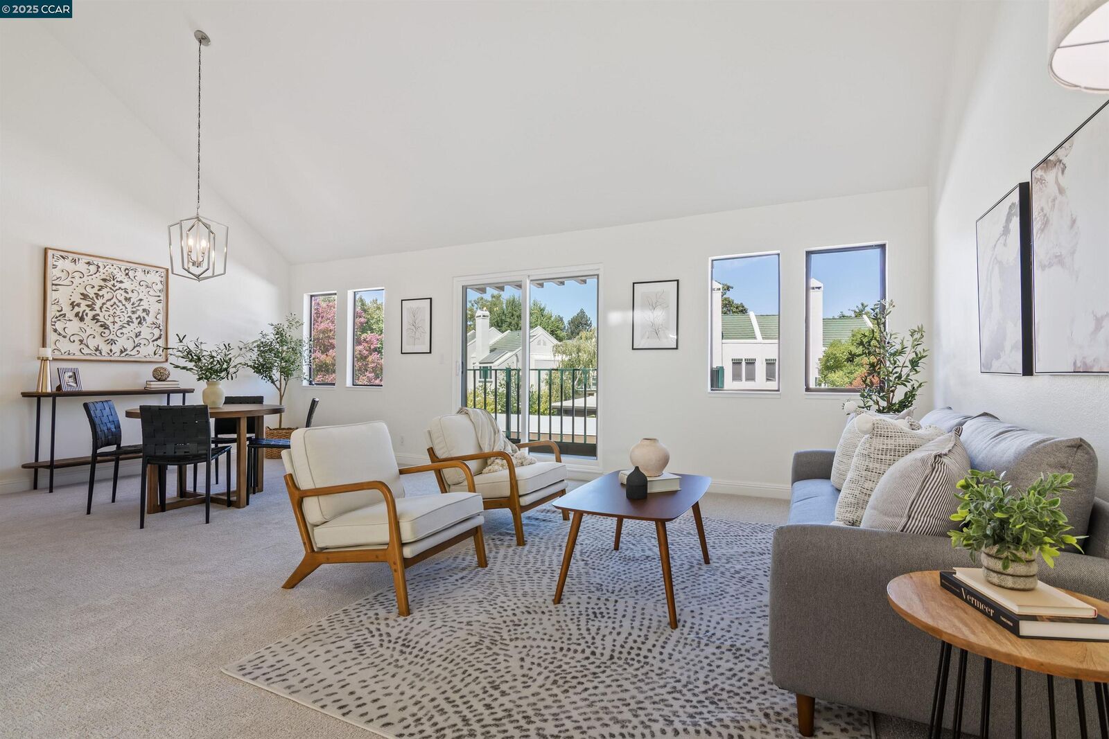 Property Photo:  10 Zurich Ct  CA 94523 