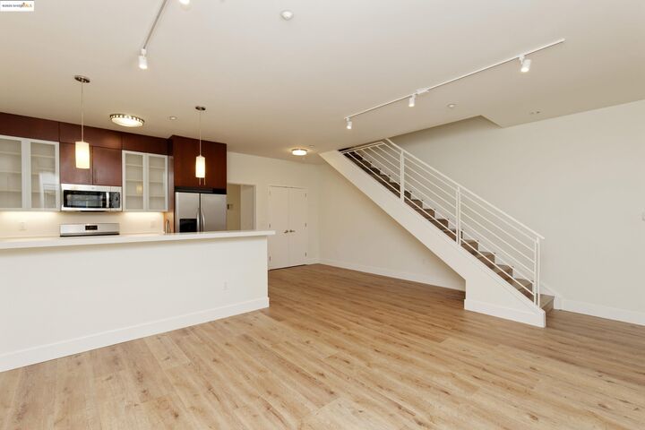 Property Photo: 1565 32nd Street 4 CA 94608
