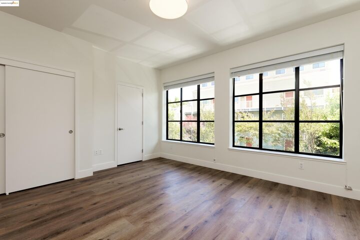Property Photo:  1565 32nd Street 4  CA 94608
