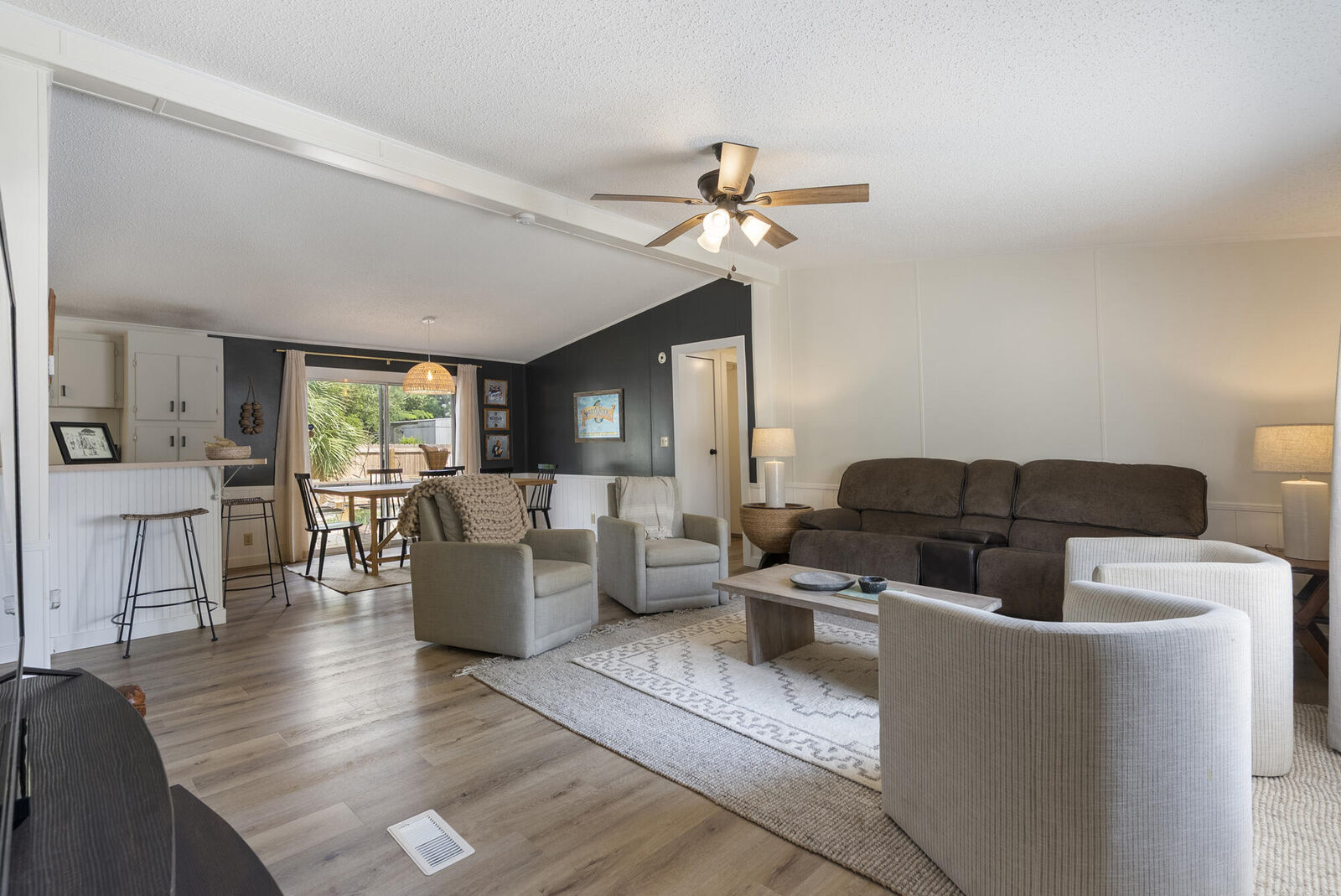 Property Photo:  224 Magnolia Drive  FL 32413