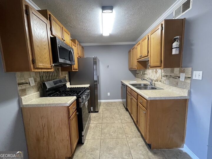 Property Photo: 405 Fairburn Road SW # 0176 GA 30331