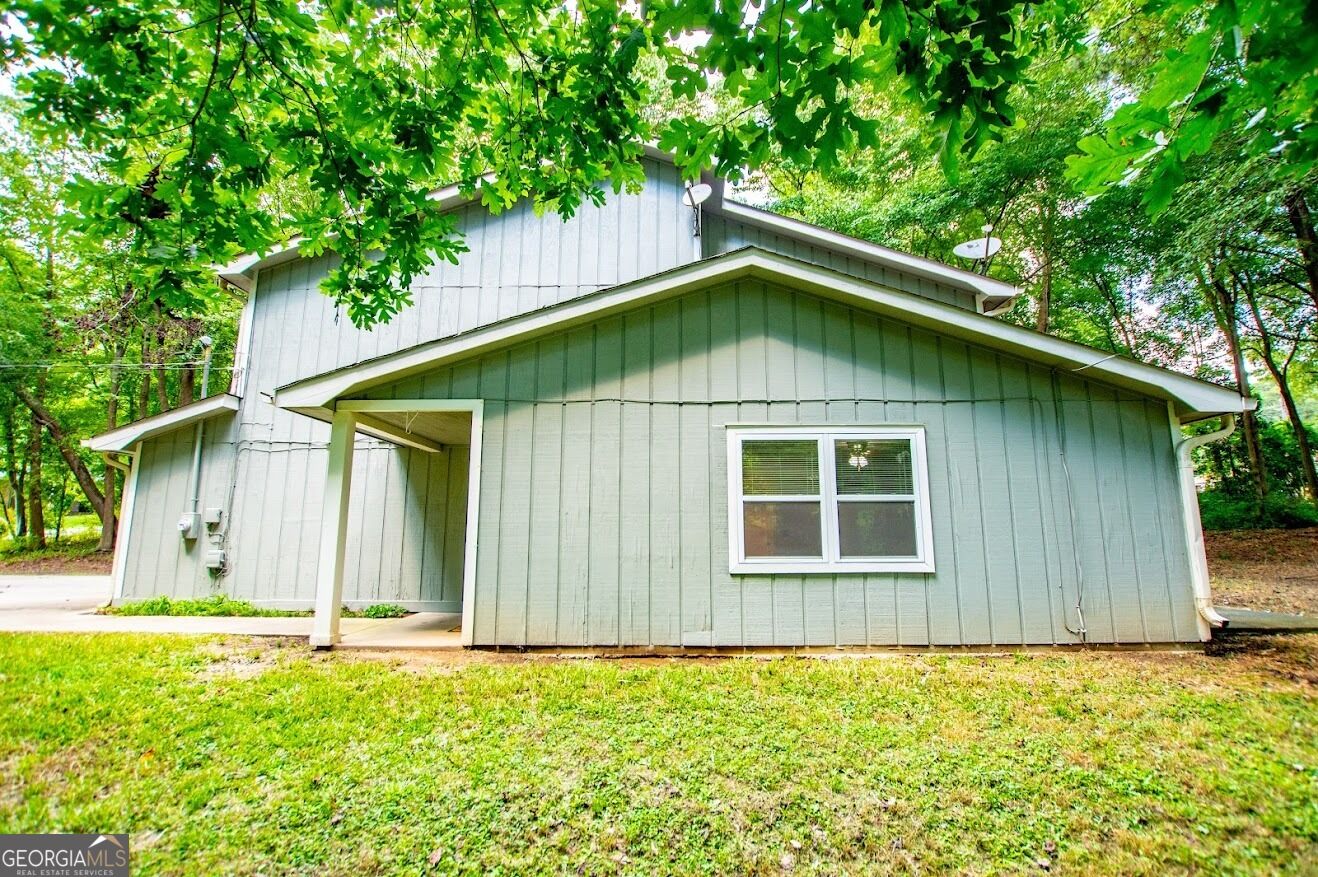 Property Photo:  114 Claire Drive  GA 30116 