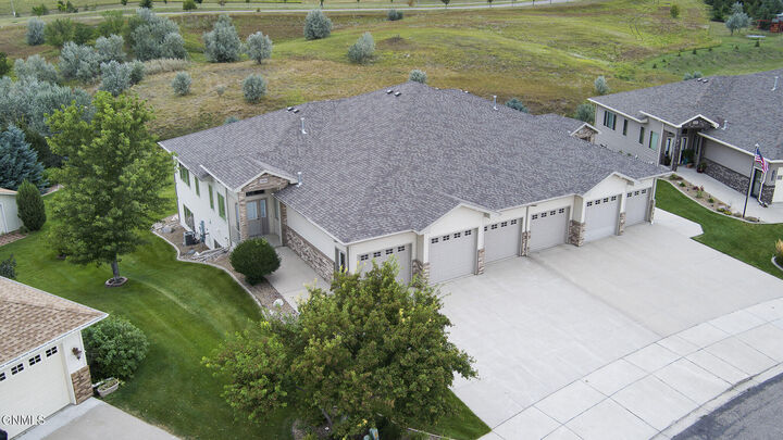 3424 Thunderbird Lane  Bismarck ND 58503 photo
