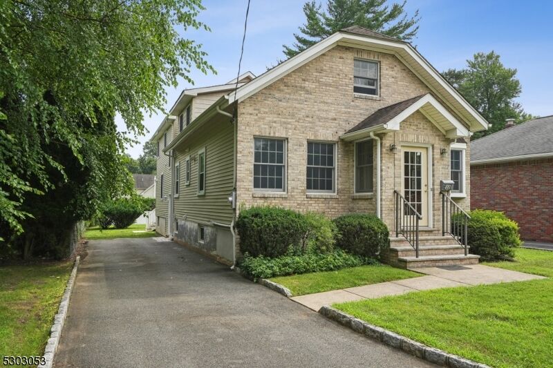 Property Photo: 32 W End Ave NJ 07932