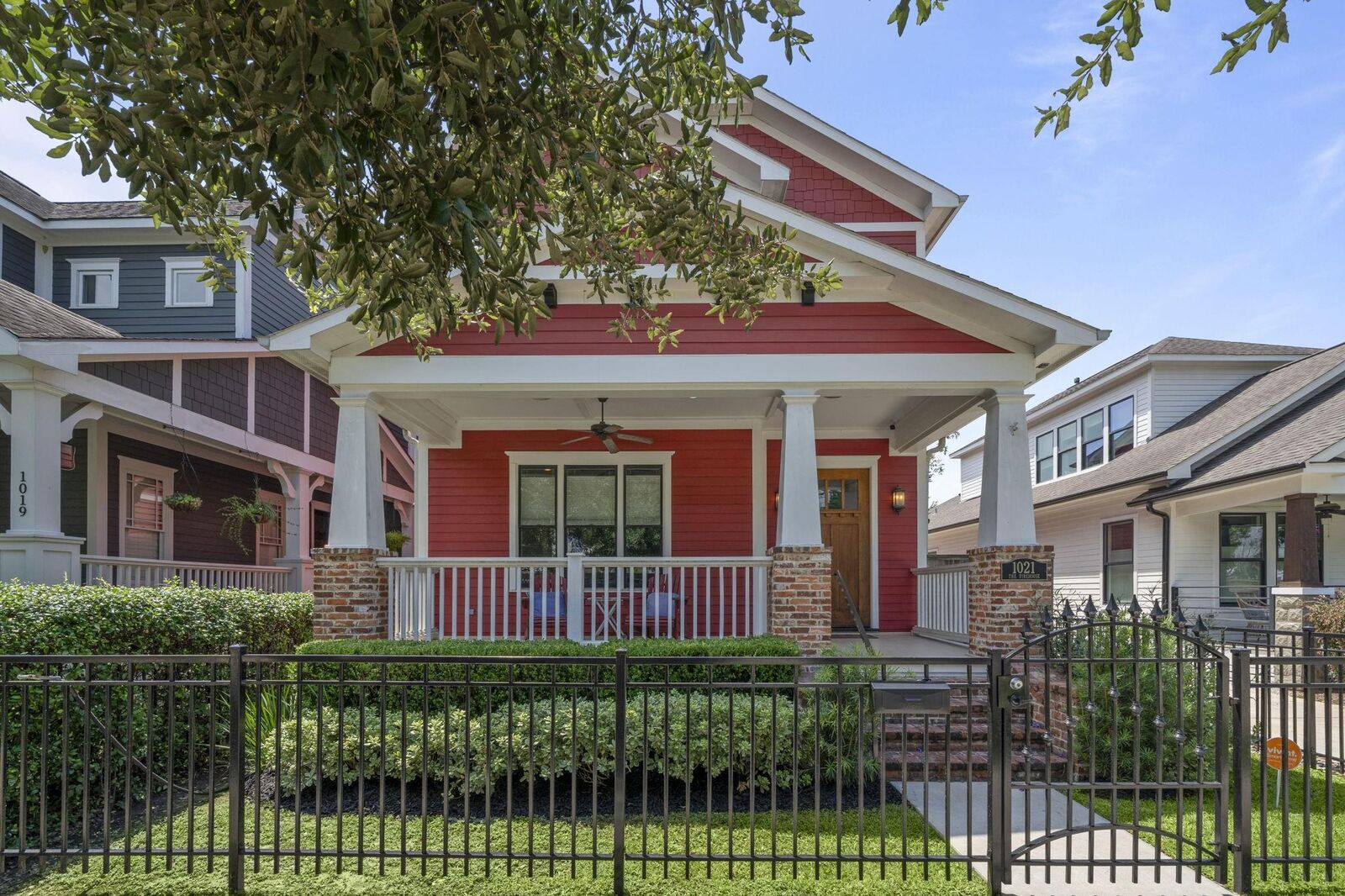 Property Photo:  1021 Allston Street  TX 77008 
