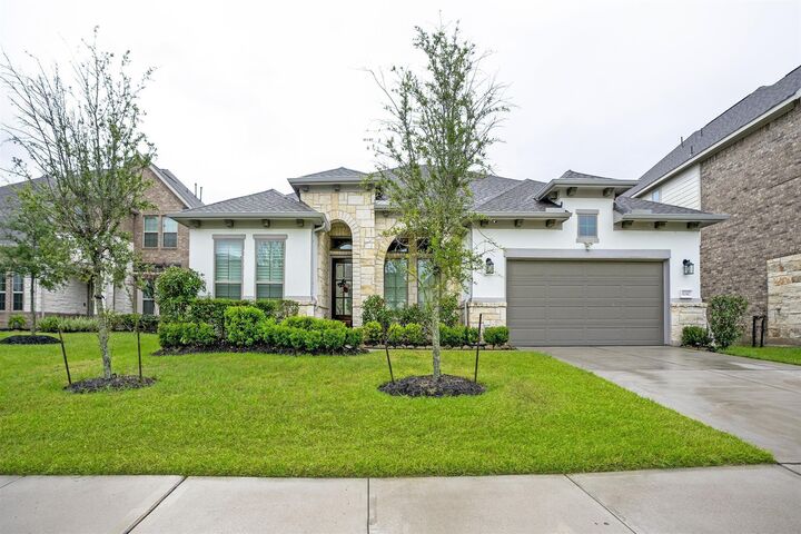 Property Photo:  6242 Garden Lakes Lane  TX 77479 