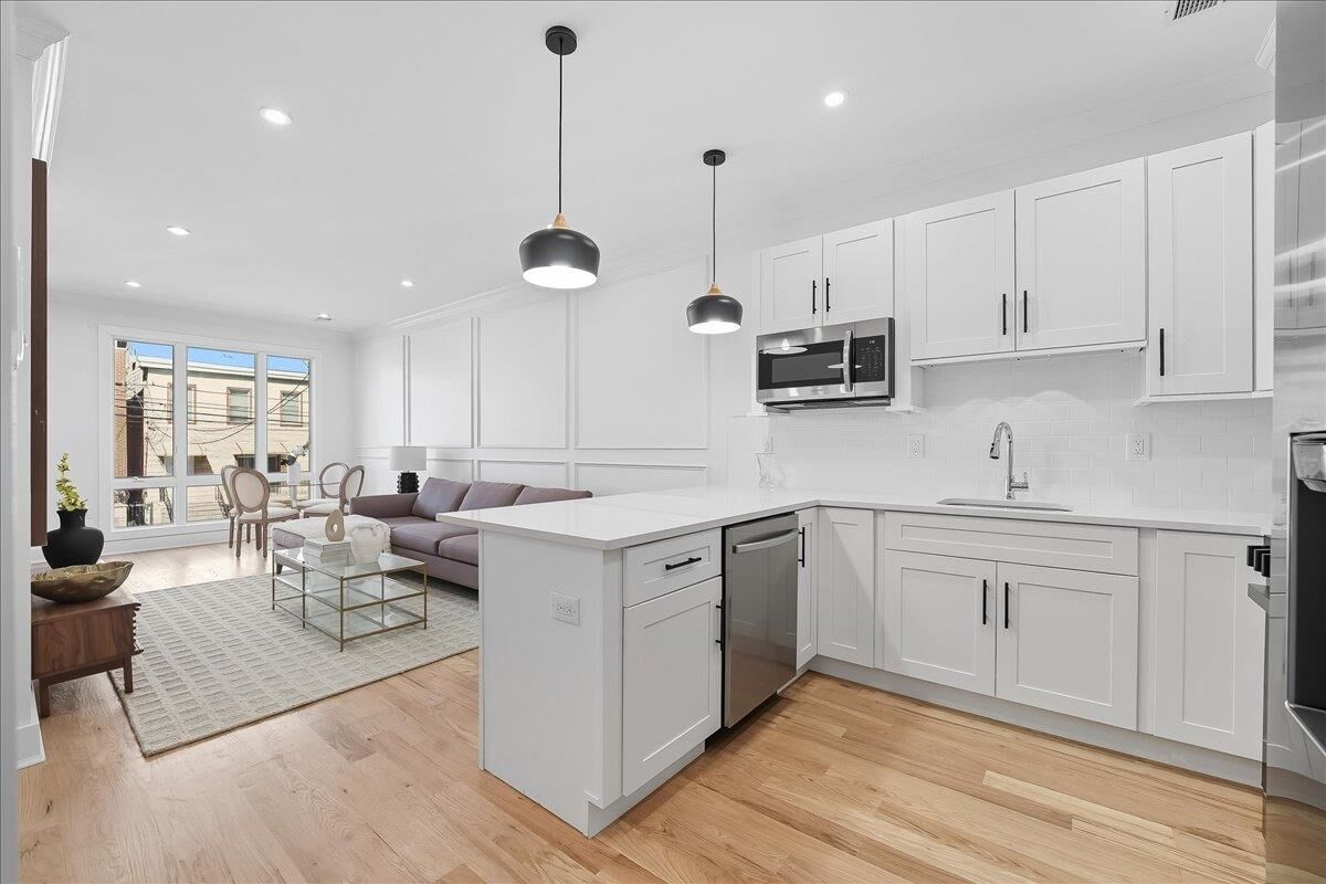 Property Photo: 292 Whiton St 2 NJ 07304