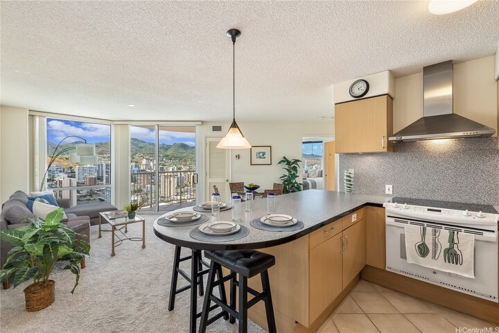 Property Photo:  801 S King Street 3809  HI 96813 