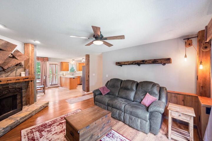 Property Photo: 3235 NE 78th Avenue IA 50021