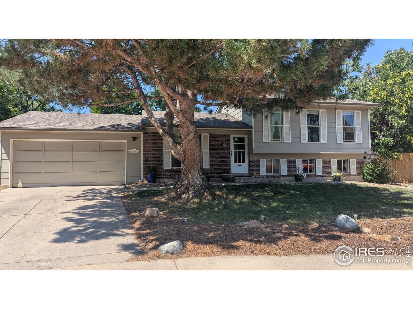 Property Photo: 303 Biscayne Ct CO 80026