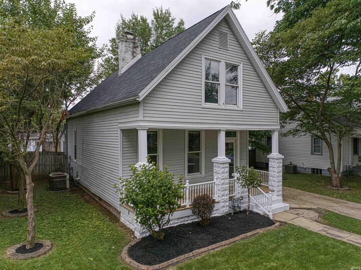 Property Photo: 711 Bennighof Avenue IN 47714