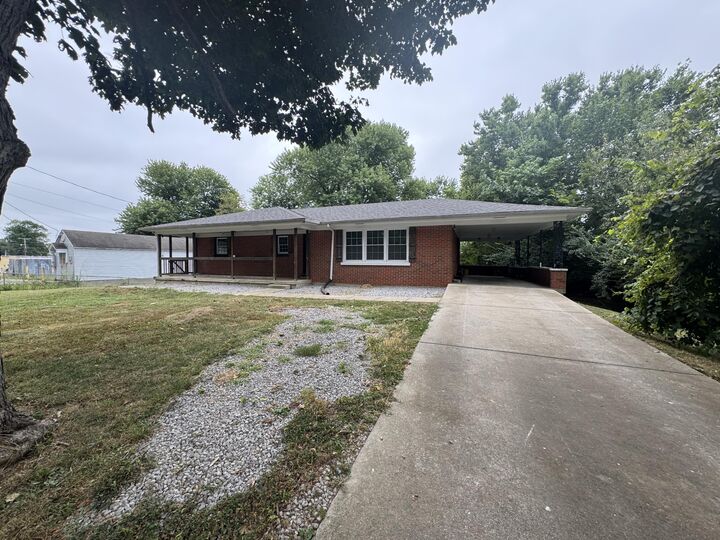 Property Photo:  111 Rosstown Road  KY 40475 