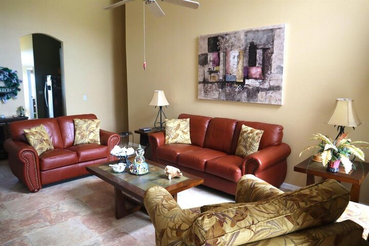 Property Photo:  364 Lockbreeze Drive  FL 33897 