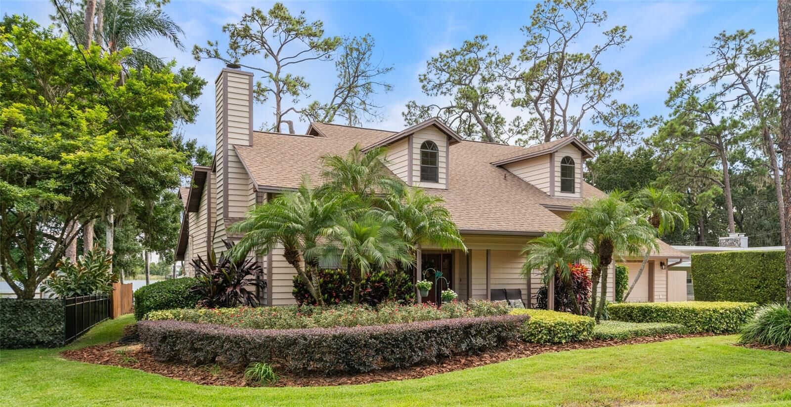 Property Photo: 5608 Bear Lake Circle FL 32703