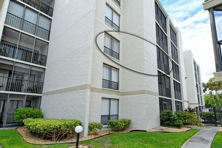 Property Photo: 6157 Midnight Pass Road E63 FL 34242