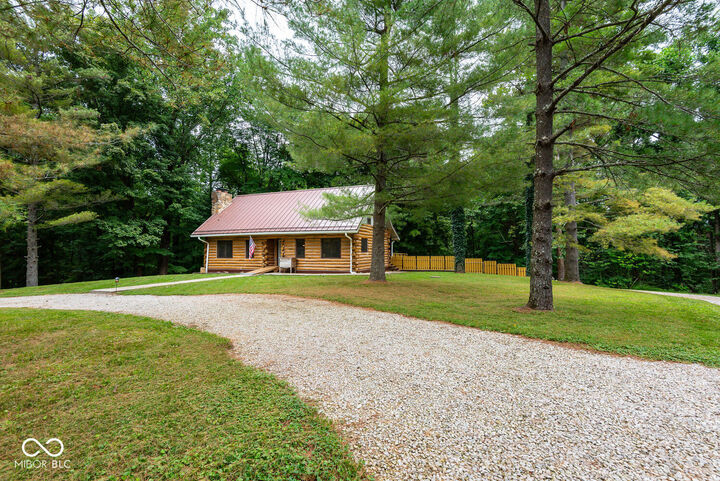 Property Photo: 3985 S Knightridge Road IN 47401