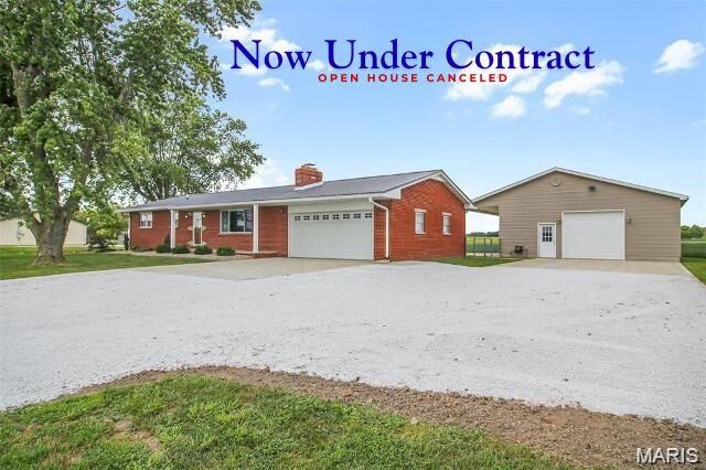 Property Photo: 5102 Fosterburg Road IL 62002