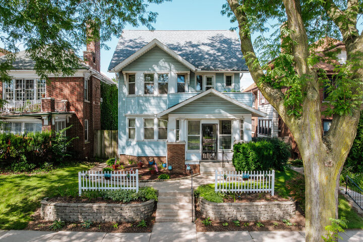 1117 S Layton Blvd 1119  Milwaukee WI 53215 photo