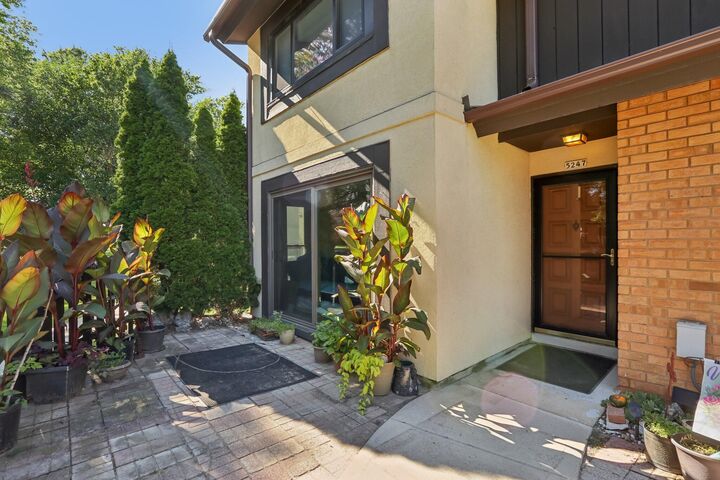 Property Photo: 5247 S Somerset Ln 113 WI 53221