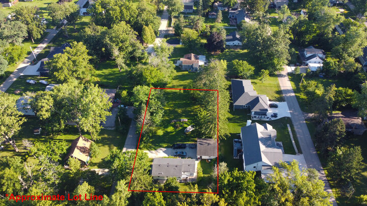 Property Photo: N3199 Hickory Rd WI 53147