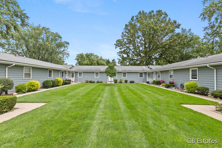 Property Photo: 914 Andover Court SE MI 49508
