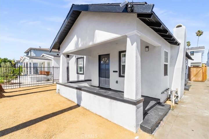 6616 Denver Avenue  Los Angeles CA 90044 photo