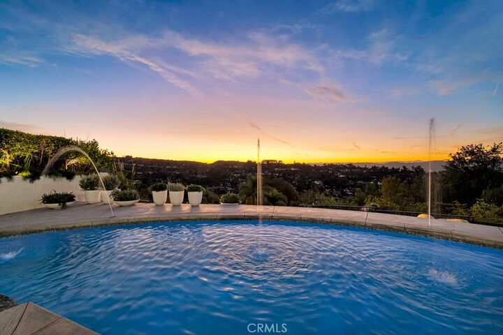 Property Photo: 4015 Clarinda Drive CA 91356