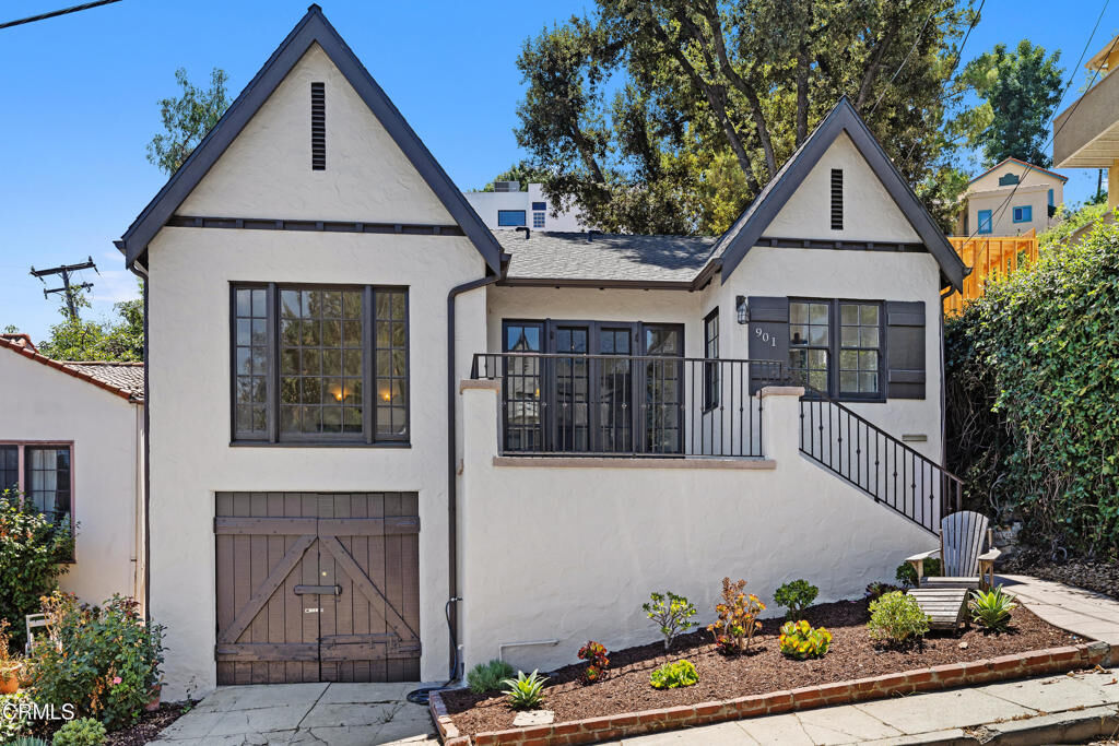 Property Photo:  901 Wolford Lane  CA 91030 