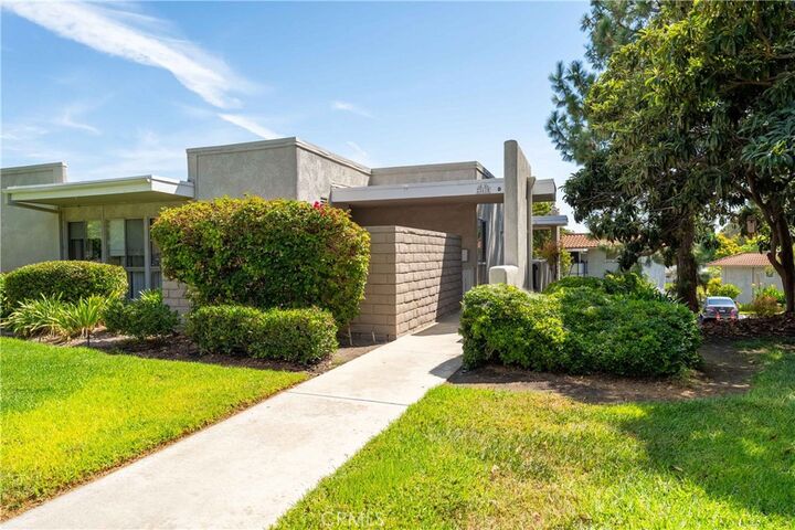 2267 Via Puerta D  Laguna Woods CA 92637 photo