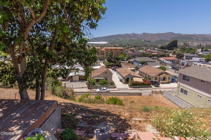 Property Photo: 257 Cedar Street CA 93001