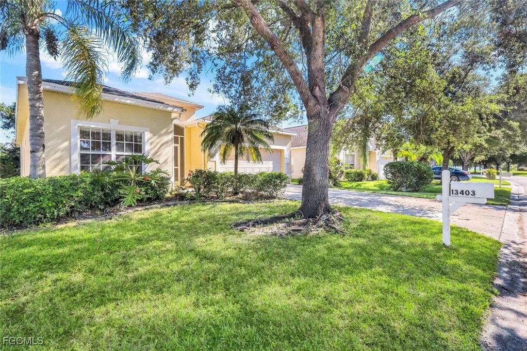 Property Photo: 13403 Bristol Park Way FL 33913