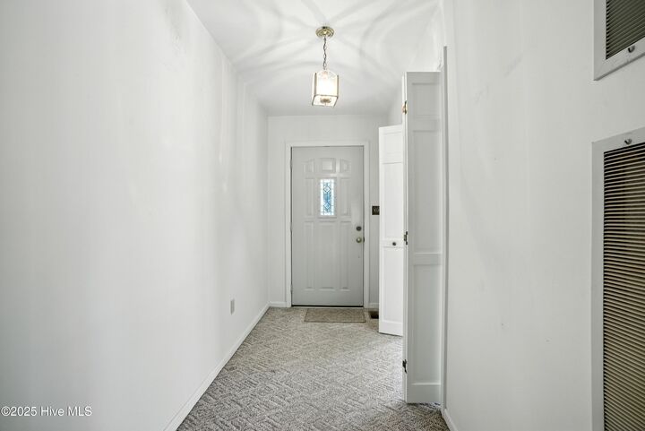 Property Photo: 107 Inlet Drive NC 27909