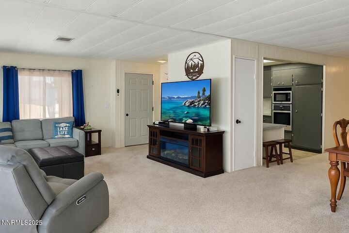Property Photo: 218 Ponderosa Drive NV 89449