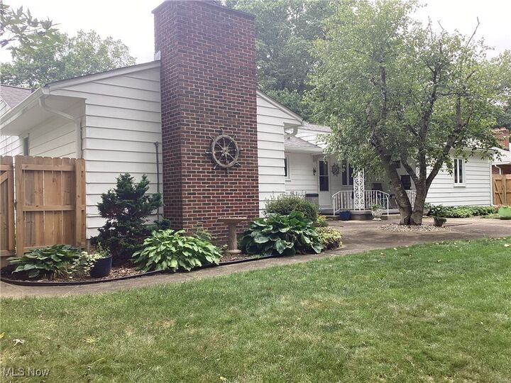 Property Photo: 3009 Chamberlain Road OH 44333