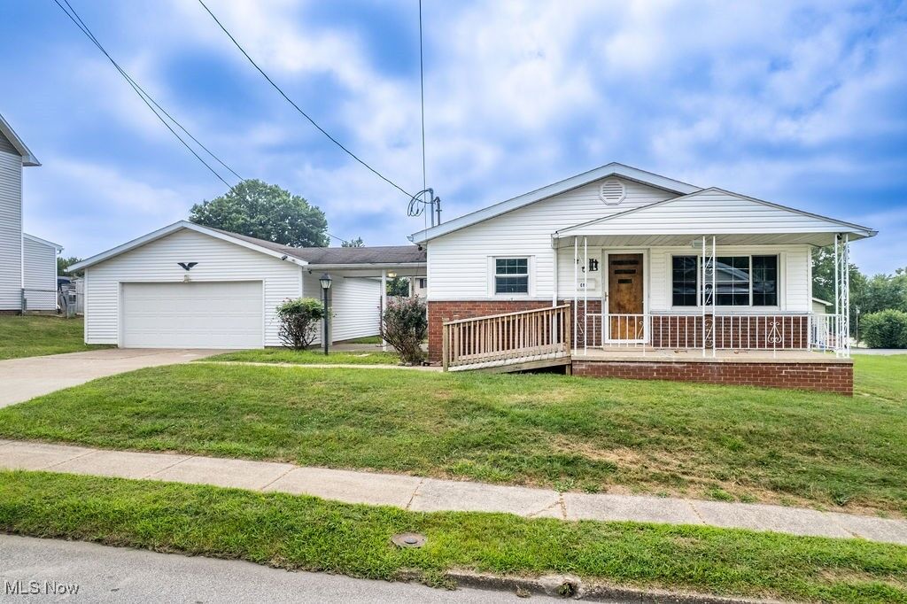 Property Photo:  608 23rd Street  WV 26105