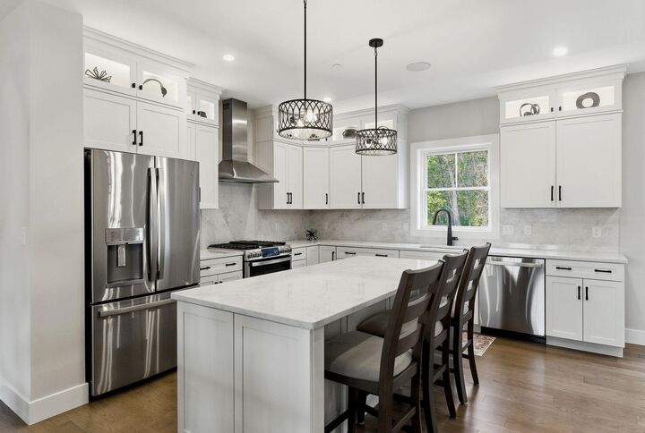 Property Photo: 8 Elise Avenue NH 03053